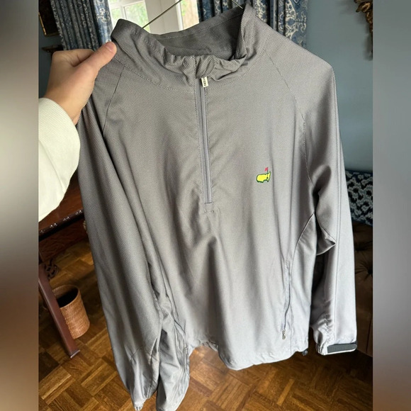 Gray masters tech pullover. Size medium - Picture 1 of 2